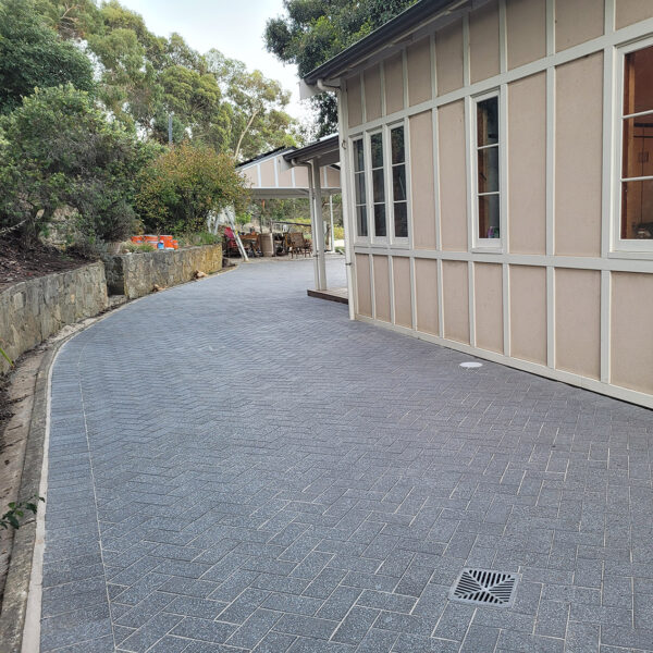 Honed Traditional Pavers Adelaide - Charcoal (Sealed)